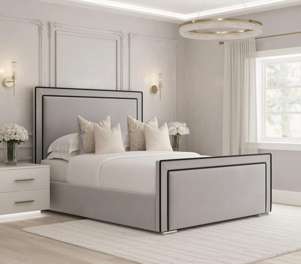 The Mercer Bordered Frame