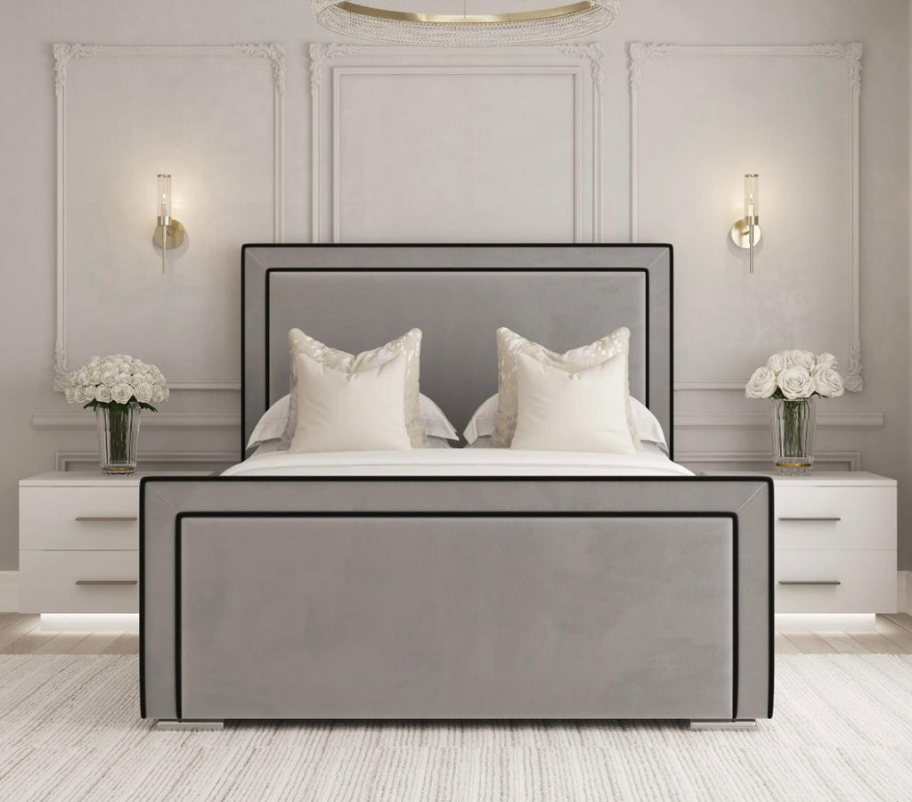 The Mercer Bordered Frame